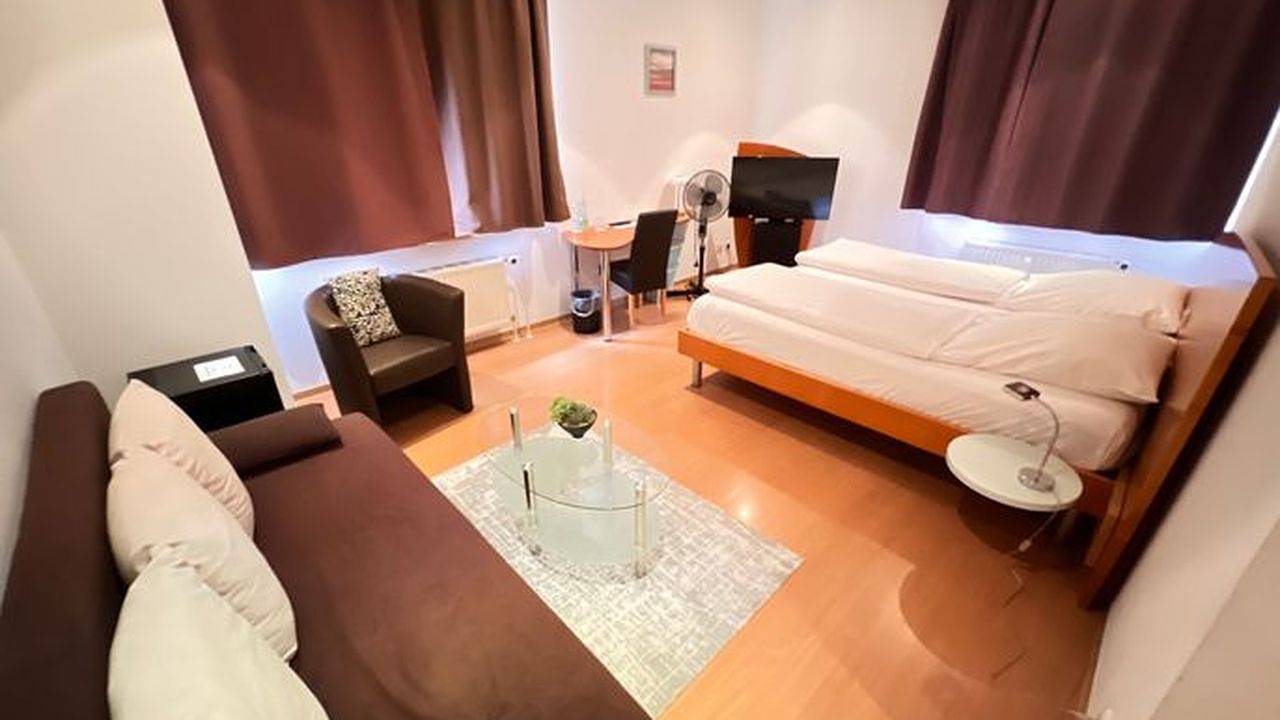 Doppelzimmer für 2 Personen (30 m²) in Dietzenbach in Dietzenbach, Distrito de Offenbach