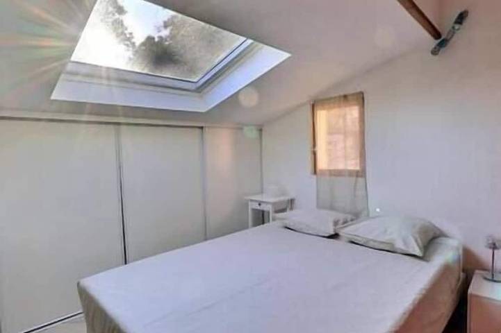 Location de vacances pour 15 personnes, avec piscine ainsi que jardin et balcon à Genestelle - 3
