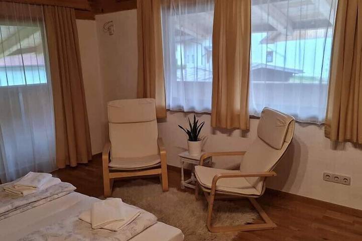 Ferienwohnung für 4 Personen in Oberperfuss - 3