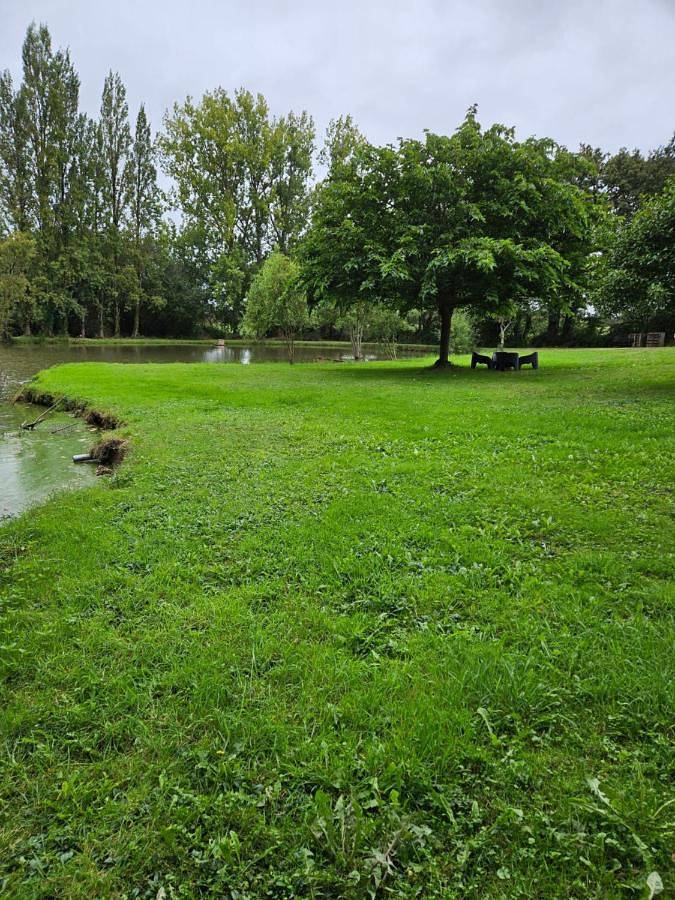 Gîte pour 2 personnes, avec jardin ainsi que terrasse et vue à Challans - 3
