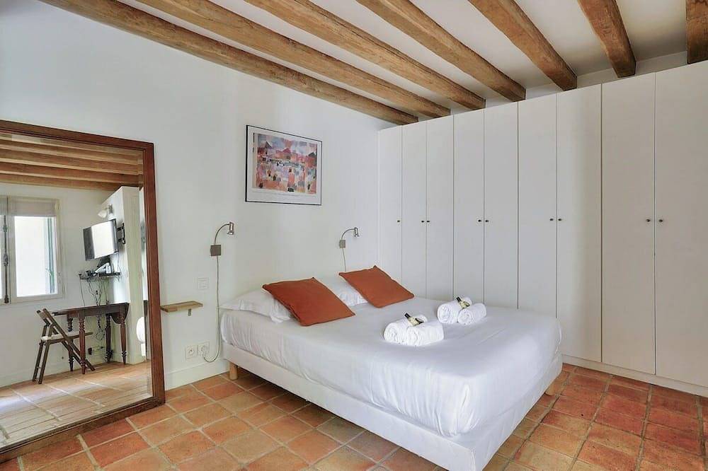 Entire apartment, 3min Notre Dame of Paris | Studio in Paris, Ile de France