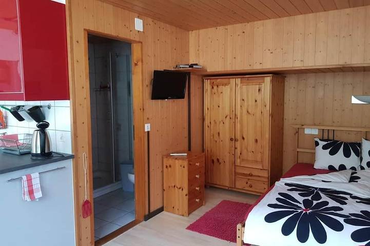 Ferienwohnung für 2 Personen, mit Garten in Frutigen - 2