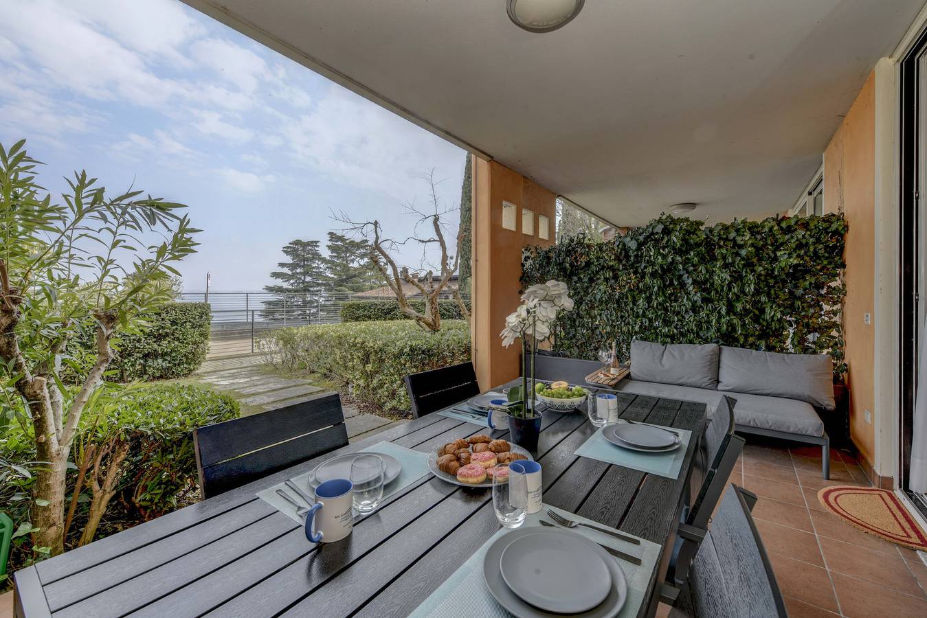 Ganze Wohnung, Mgh- Lake Serenity Apartment in Padenghe sul Garda, Gardasee-Berge