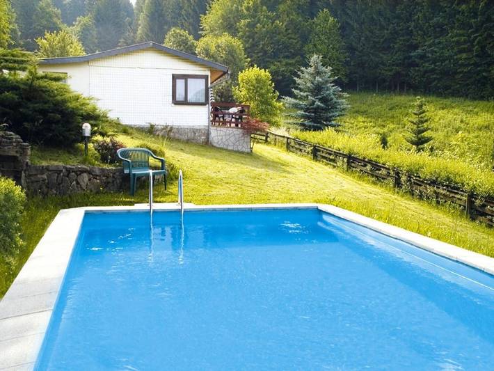 Ferienhaus für 4 Personen, mit Terrasse und Garten sowie Pool im Thüringer Wald - 2