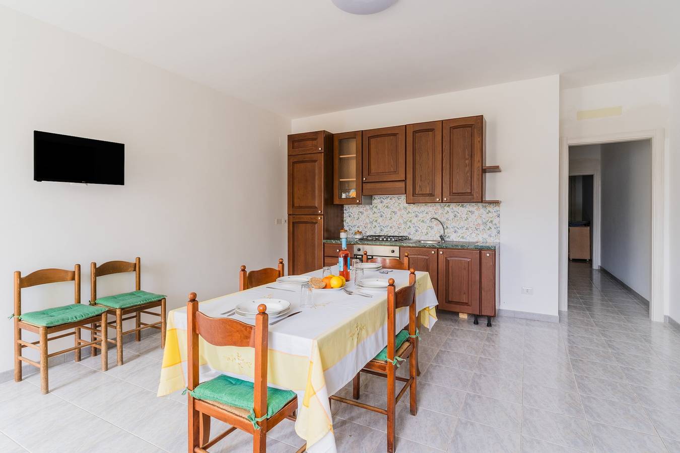 Vakantiehuis 'Silvanella Apartment Sant'isidoro' met Privétuin, Balkon en Airconditioning in Sant'Isidoro, Golf van Tarente