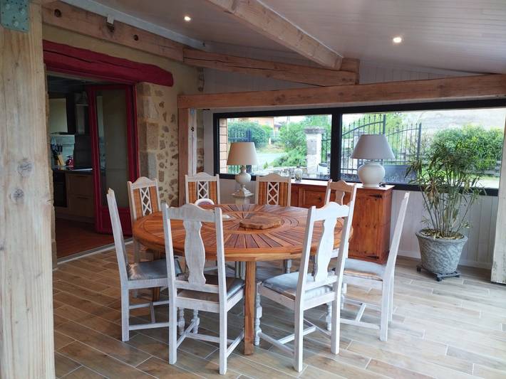 Gîte pour 11 personnes, avec jardin et terrasse, animaux acceptés