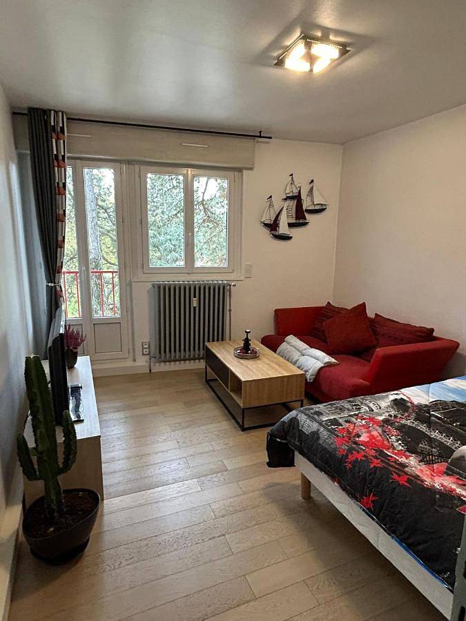Gîte pour 3 personnes, avec vue dans Gare De Besancon Viotte - 2