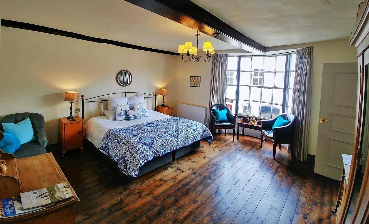 Classic King Room in Holt, Norfolk Coast