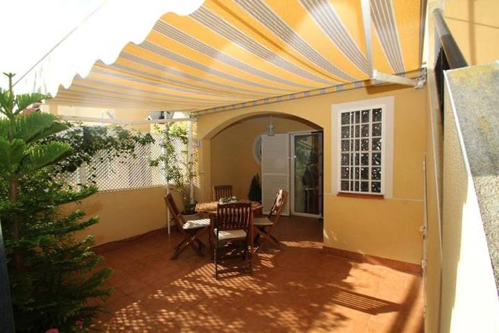 Apartamento para 6 personas, con jardín además de vistas y piscina, Familias con niños en La Mata