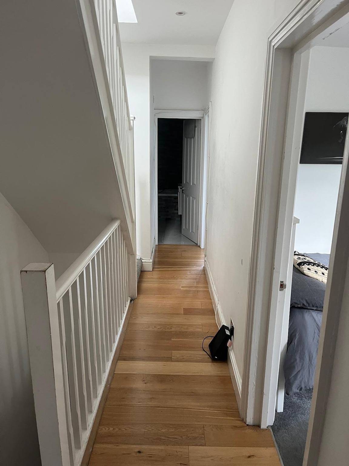 Southgate Home - Sleeps 14 - Parking - Central in London, Südostengland