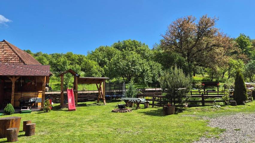 Gîte pour 3 personnes, avec jardin et vue dans Breb - 2