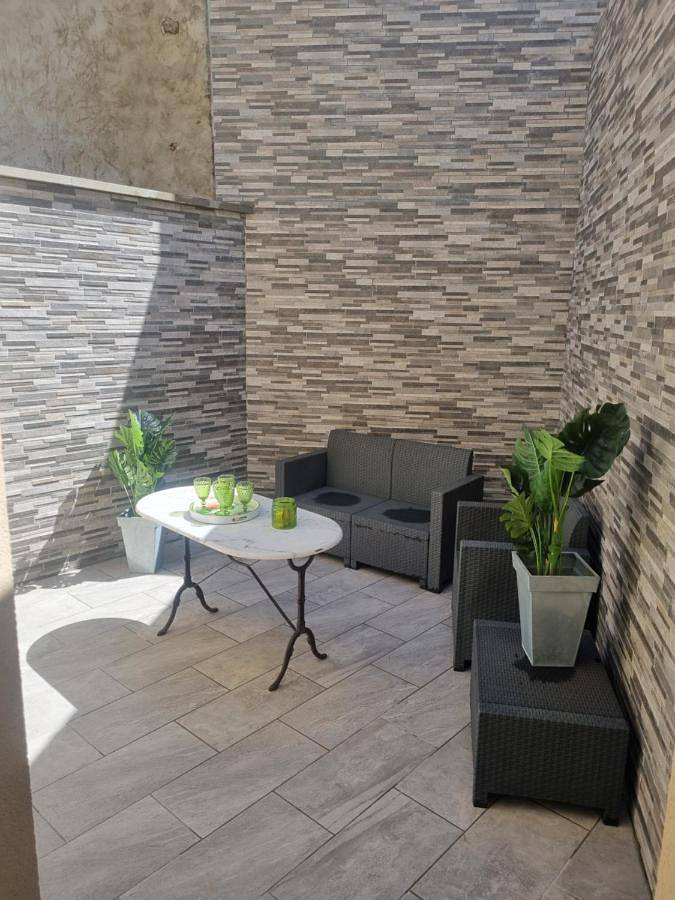 Location de vacances pour 2 personnes, avec terrasse à Villeneuve-le-Roi - 4