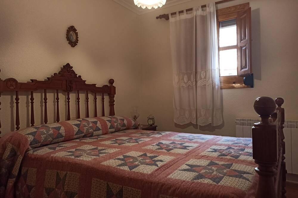 House Mercedes Puertomingalvo in Puertomingalvo, Teruel und Umgebung