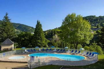 Chalet pour 6 Personnes dans Entraygues-sur-Truyère, Parc naturel régional de l'Aubrac, Photo 1