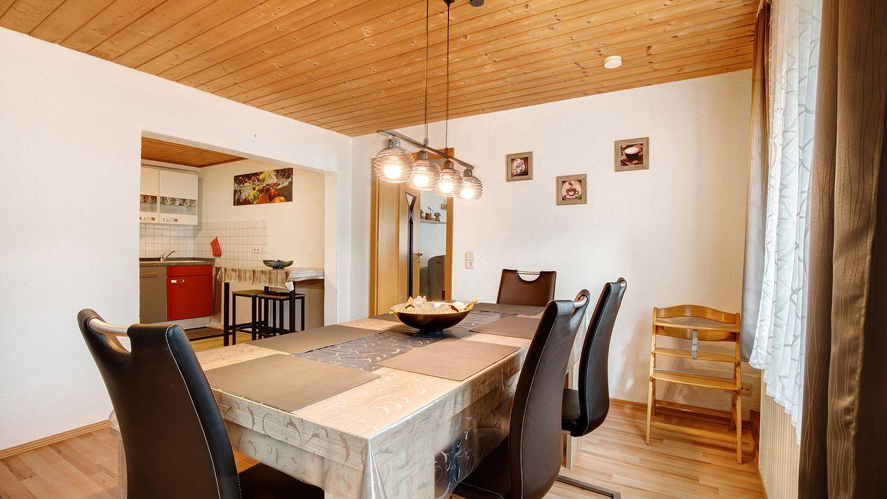 Ganze Ferienwohnung, Ferienwohnung für 6 Personen (110 m²) in Gomadingen in Gomadingen, Neckar-Alb