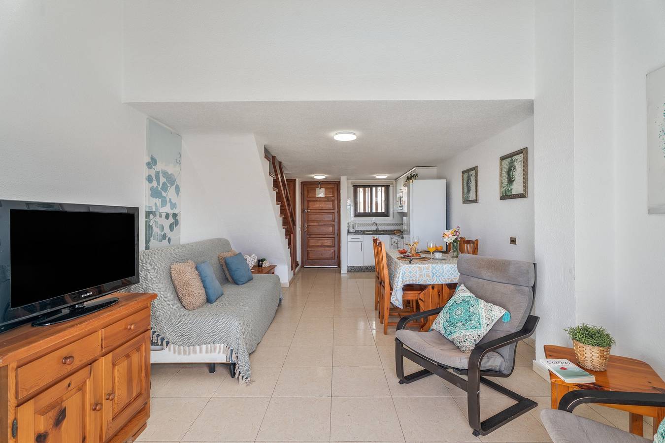 Vakantiehuis 'Santiago Beach' met zeezicht, gedeeld zwembad en wifi in Playa de las Américas, Arona