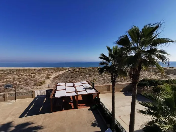 Apartamento de vacaciones para 4 personas, con vistas y jardín - 1