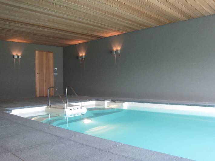 Casa de férias para 18 pessoas, com piscina e sauna na Bélgica