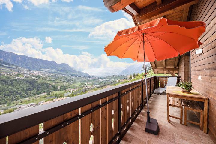 Ganze Wohnung, Ferienwohnung "Panoramawohnung Annaheim" mit Bergblick, Balkon & Garten in Riffian, Passeiertal