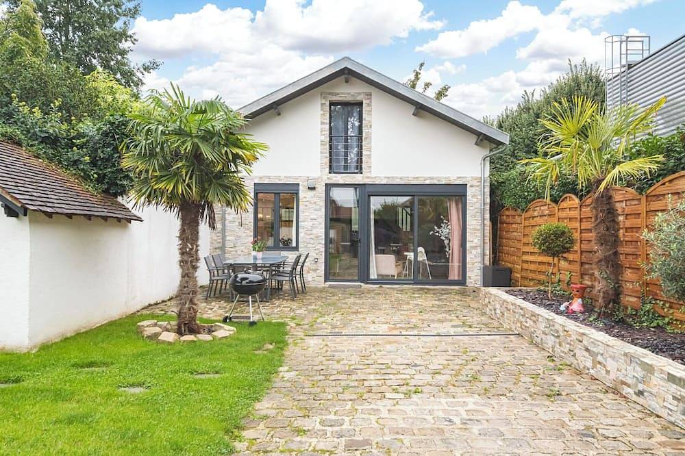 Renovated house with garden 5 minutes from Disney in Bailly-Romainvilliers, Sena y Marne