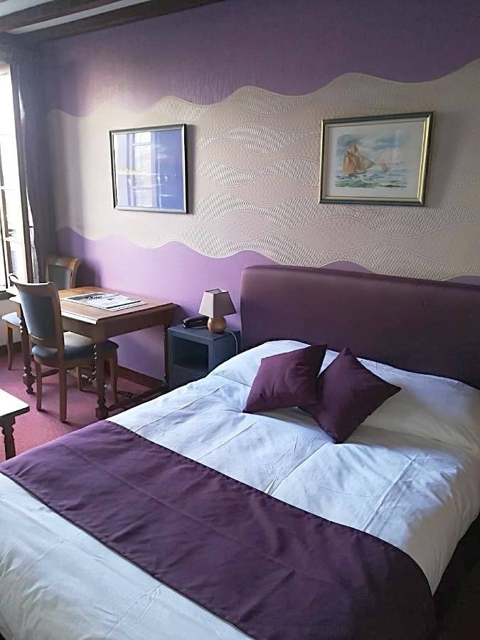 Hostellerie Saint Martin- Logis Hôtel et Restaurant in Creully, Région de Caen