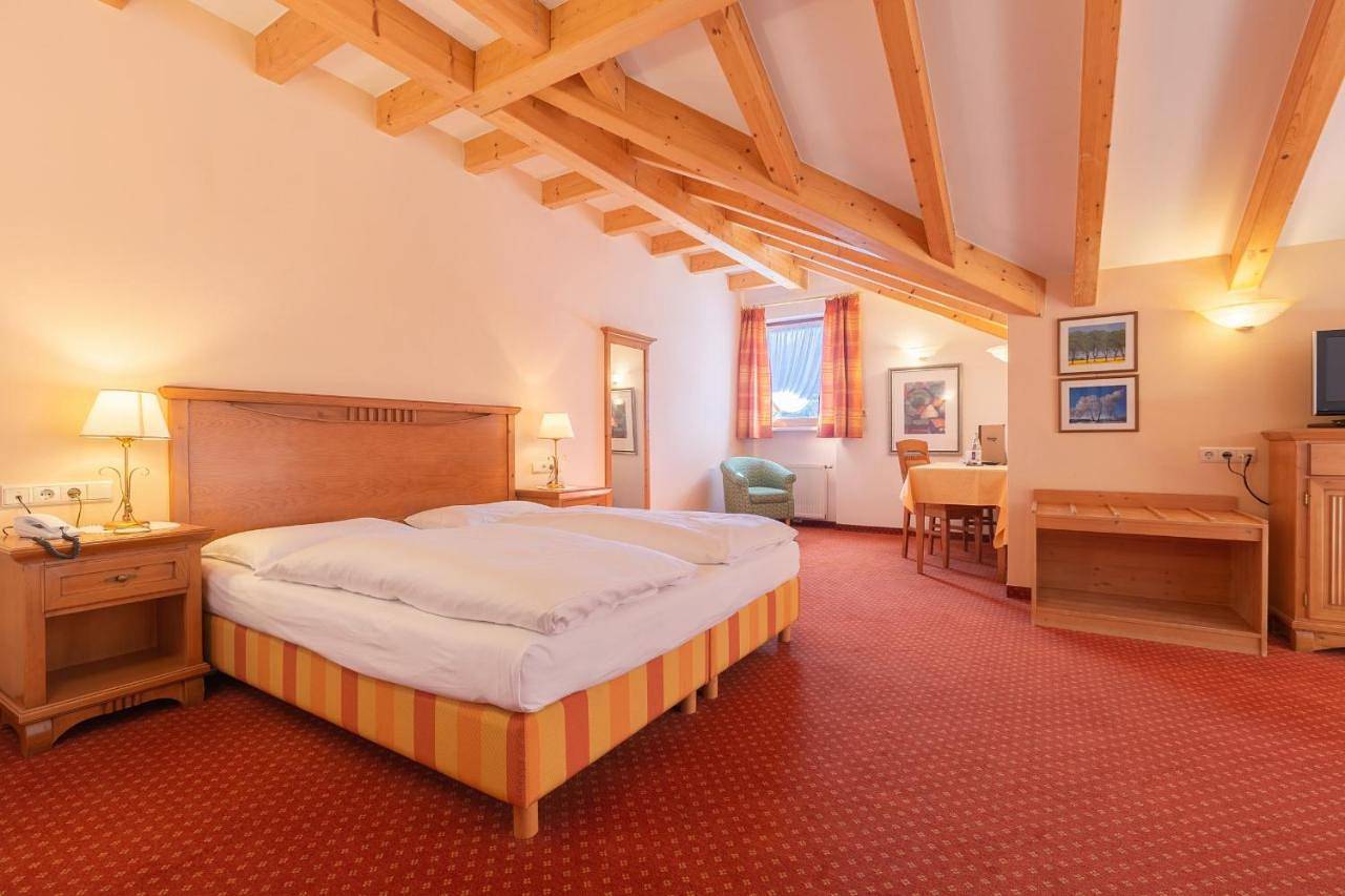 Hotel Schopfenhof in Villgratener Berge, Dobbiaco