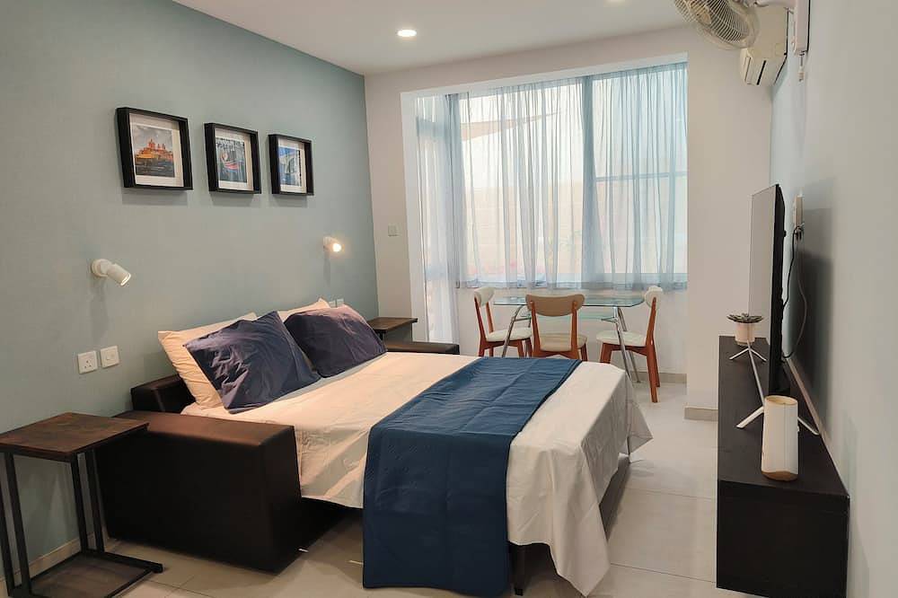 Ganze Wohnung,   Mellieha Bay Vista Suites holiday apartment  in il-Mellieha, Mellieha