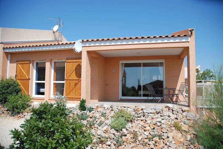 Ferienhaus für 6 Personen, mit Garten und Pool