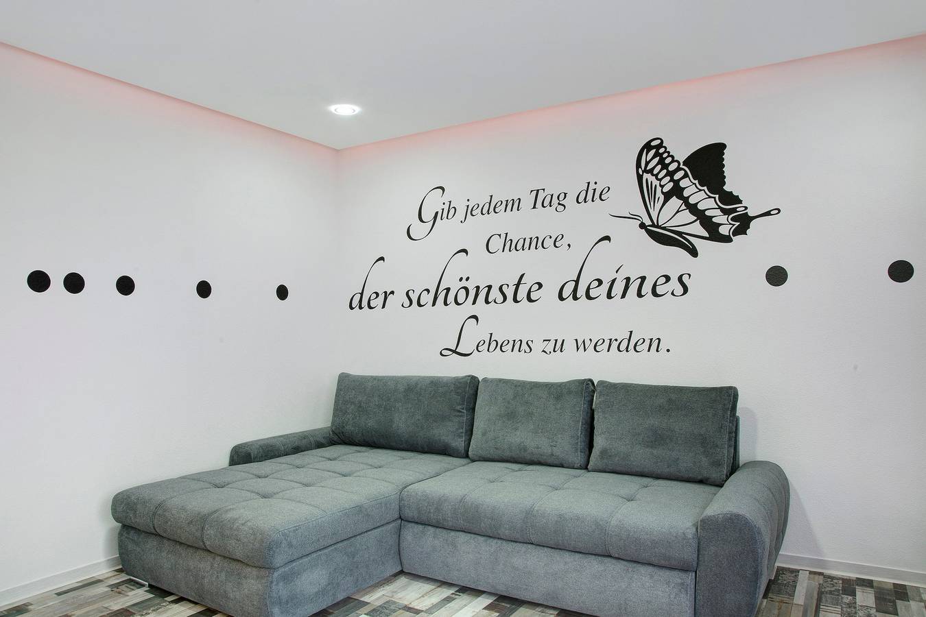 Ολόκληρο το διαμέρισμα, Apartment 'Neuburg 8 - New' with Balcony and Wi-Fi in Neuburg an der Donau, Romantische Straße