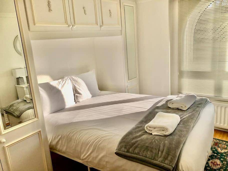 Entire apartment, One-Bedroom Apartment in Brighton Marina, Brighton
