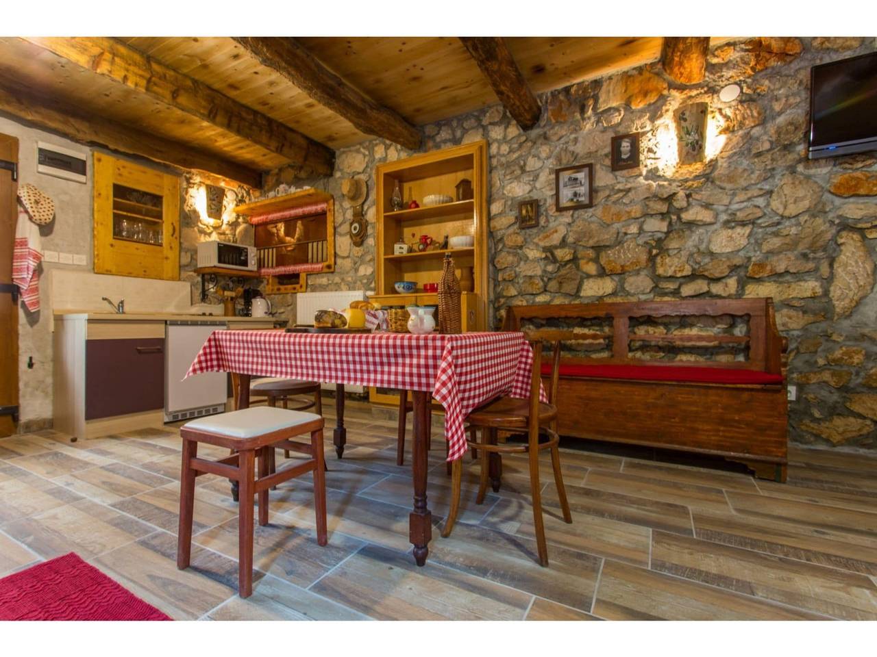 Tranquilla vacanza a Polje con giardino in Polje, Krk (Croazia)