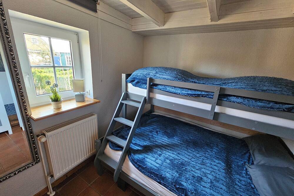 Ganze Wohnung, Gemütliche Ferienwohnung mit Kaminofen nur 2 km zur Nordsee in Hattstedt, Nordfriesland