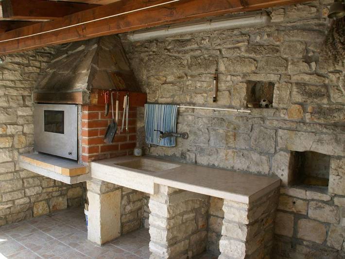 Ferienhaus für 5 Personen, mit Terrasse und Garten sowie Pool
