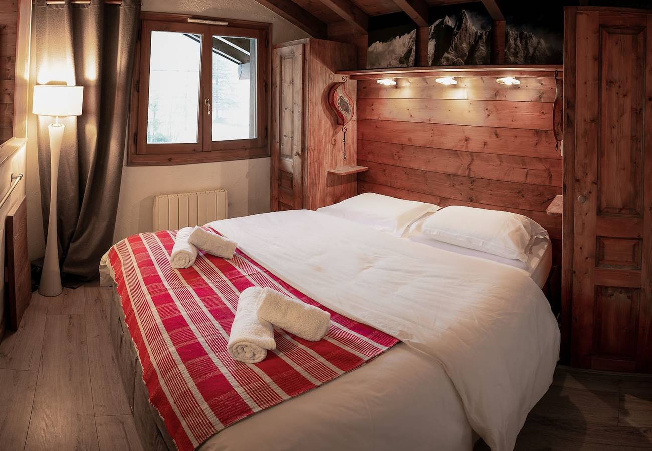 Apartamento entero, Les Capucins 2- Vue Mont-Blanc - Lac - Escalade in Chamonix-Mont-Blanc, Region Bonneville