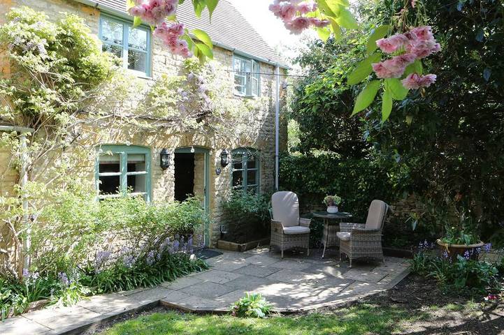 Cottage for 2 people, with garden and terrace in The Cotswolds