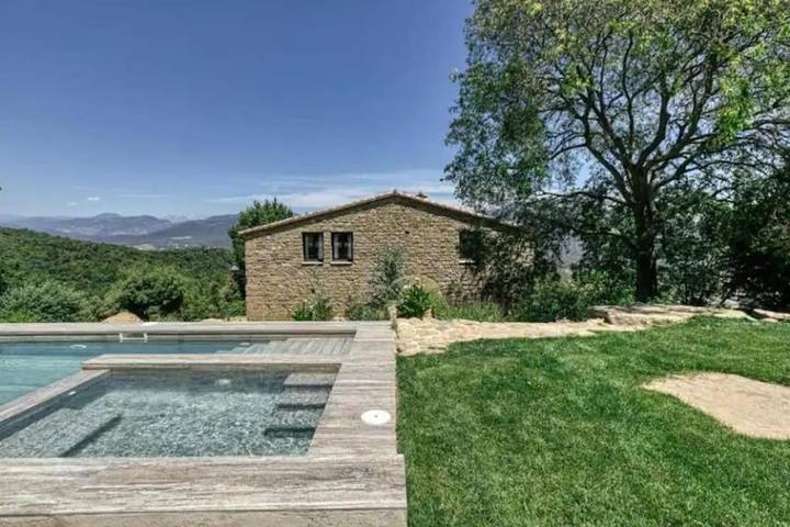 Casa rural para 16 personas, con vistas además de piscina y jardín, Se admiten mascotas en San Ferreol