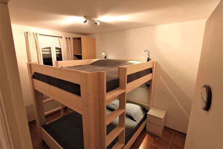 Provenzalischer Parkside Haven in Arles, Mittelmeerküste (Frankreich)