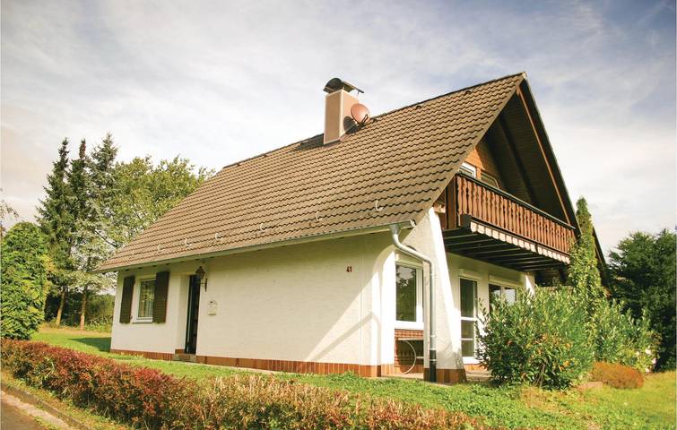 Gemütliche Wohnung mit Terrasse & Parkplatz in Oberaula in Oberaula, Knüllgebirge