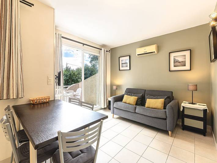 Gîte pour 5 personnes, avec terrasse et piscine, animaux acceptés dans Favone - 2