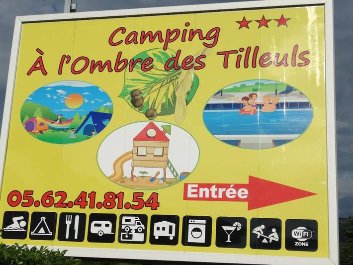 Camping pour 5 personnes, avec Terrasse et Jardin ainsi que Bassin pour enfant et Piscine