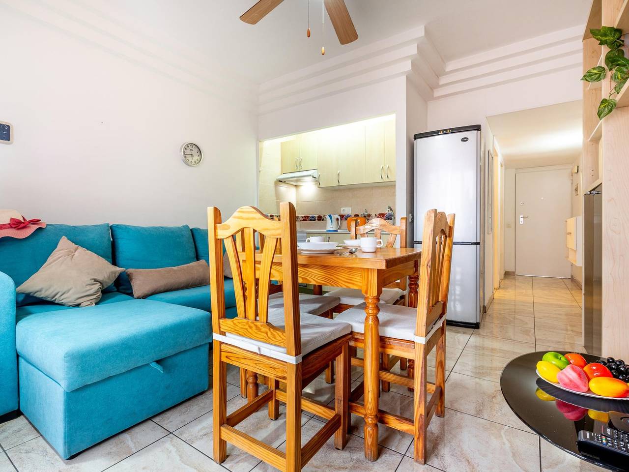 Ganze Ferienwohnung, Fantastic Orlando apartment with pool in Playa Puerto Colón, Adeje