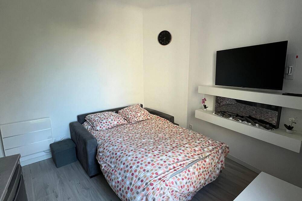 Entire apartment, Paris peaceful🍃 in Le Kremlin-Bicêtre, Val-de-Marne