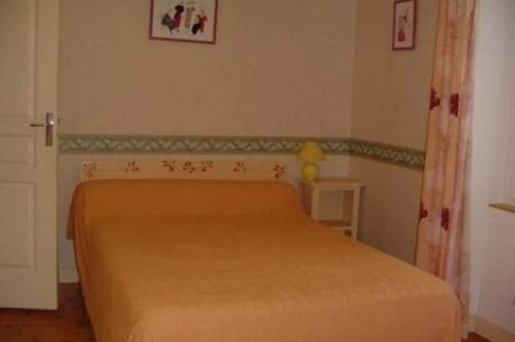 Gîte pour 7 personnes, avec jardin à Aubigné-Racan - 4