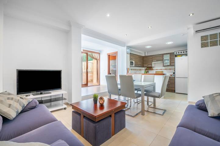 Feriehus for 2 personer med have in Ariany, Mallorca central