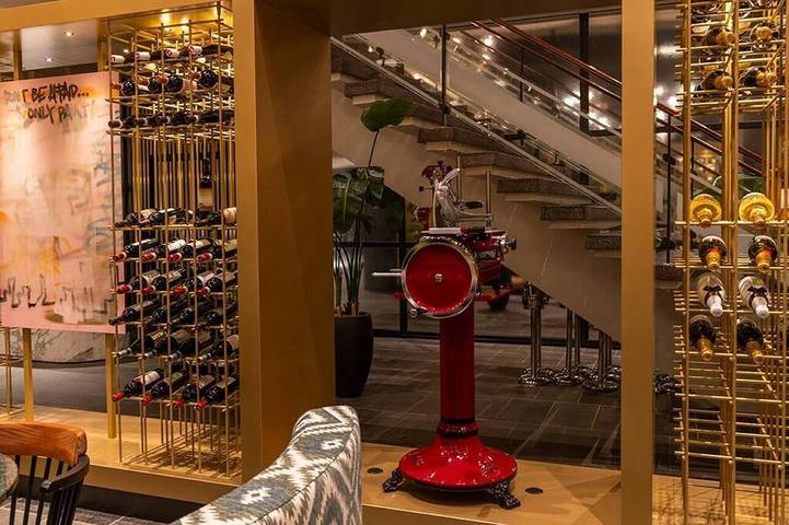 Immerse in Comfort at Modern Room by Rotterdam City Center Near Maritime Museum in Rotterdam, Olanda Meridionale