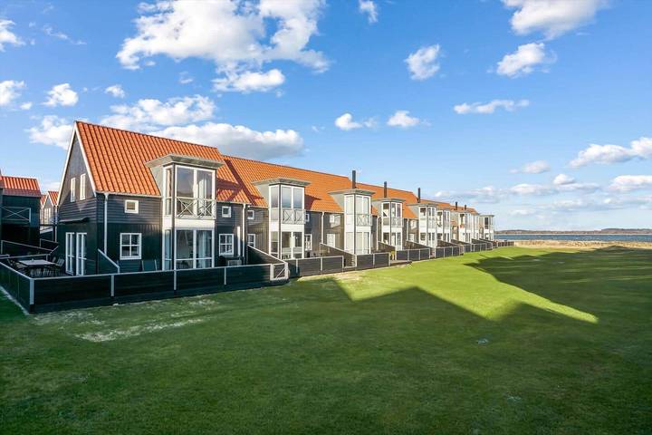 Feriehus for 6 personer, med jacuzzi og terrasse i Juelsminde