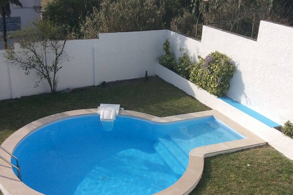 Casa dos Oliva in Alcobaça in Alcobaça e Vestiaria, Leiria District