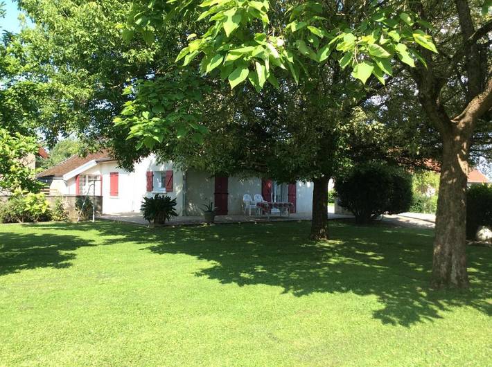 Location de vacances pour 8 personnes, avec jardin à Annoire - 4