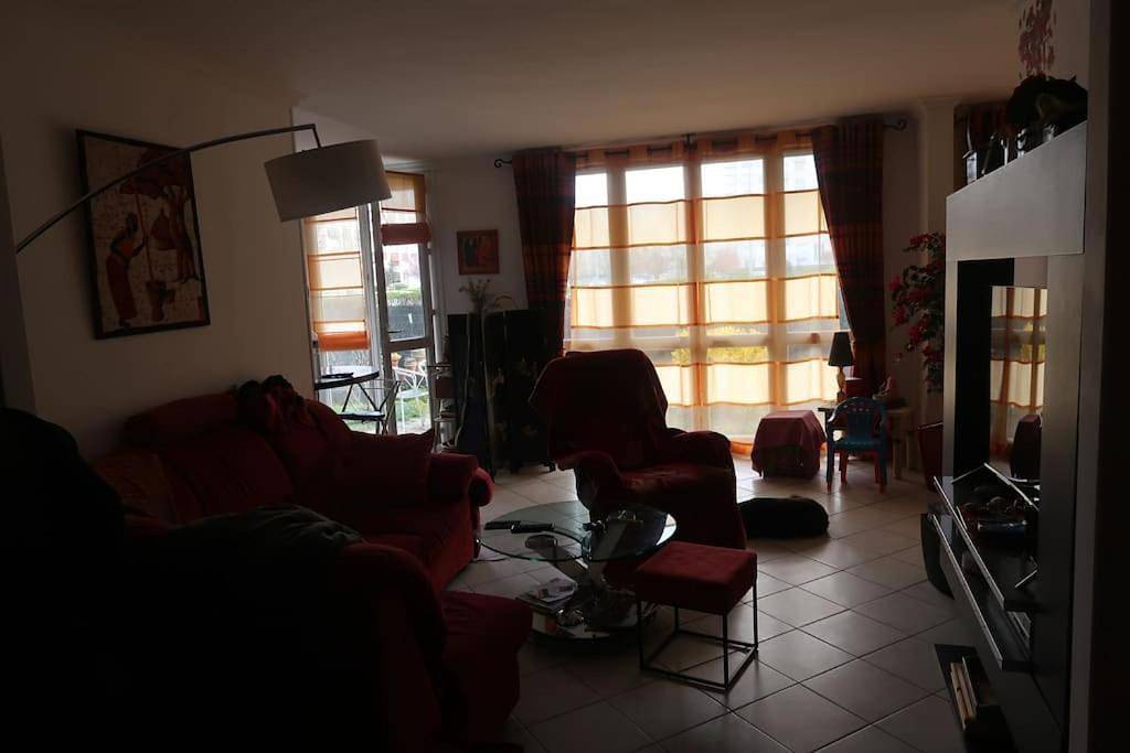 Appartement entier, Two-Bedroom Apartment in Chilly-Mazarin, Essonne