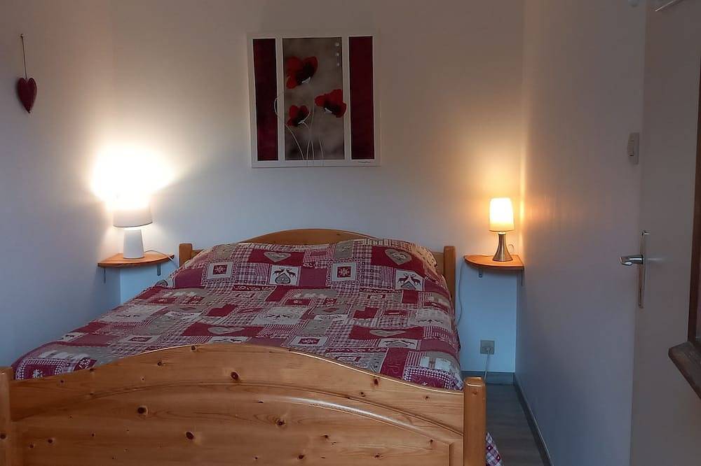 Appartement entier, Beau F2 Face Au Lac Et Proche Centre Ville in Lac de Gérardmer, Gérardmer